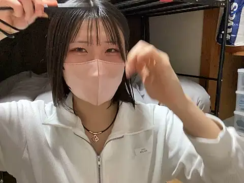 Snapshot of sakuchaaa_2525 chatting on 01.31.25 sakuchaaa 2525 online show from 01.31.25