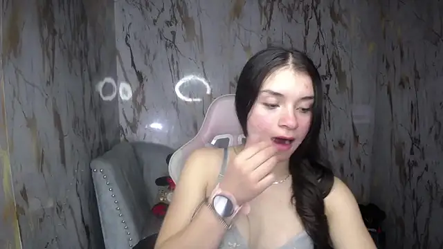 Snapshot of Sarita_v_ chatting on 03.01.25 Sarita v online show from 03.01.25