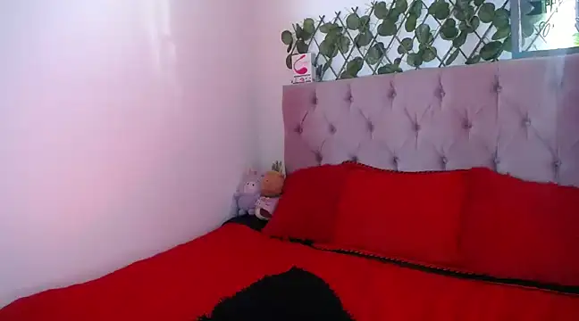 Snapshot of Karina_KloudOne chatting on 01.23.25 Karina KloudOne online show from 01.23.25