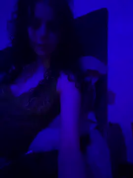 Snapshot of VioletxBlue chatting on 01.08.25 VioletxBlue online show from 01.08.25