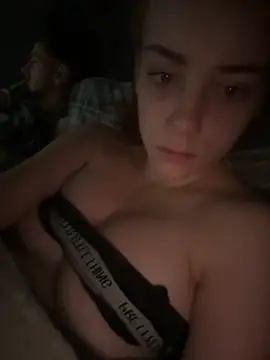 Snapshot of VioletxBlue chatting on 11.18.25 VioletxBlue online show from 11.18.25