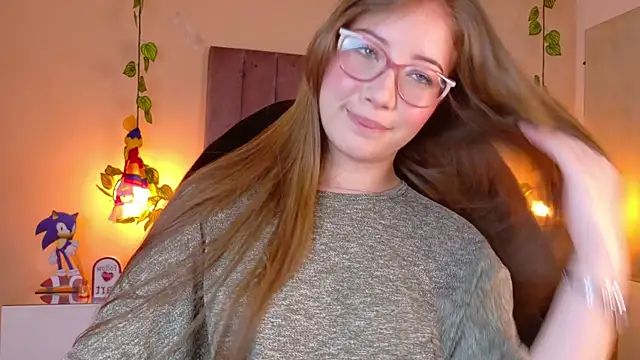 Snapshot of Dahlia_Rousse chatting on 06.24.26 Dahlia Rousse online show from 06.24.26