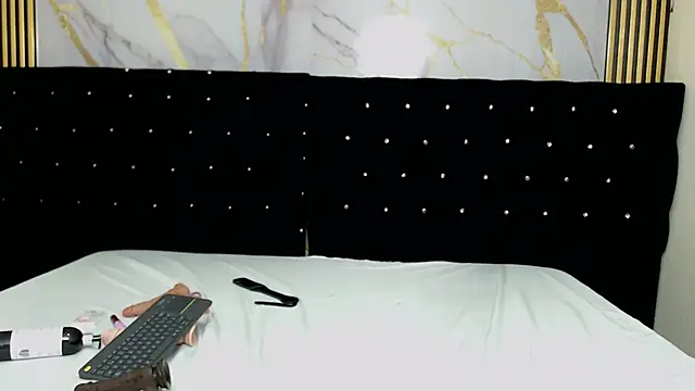 SalomeSimonz online show from 03.06.25