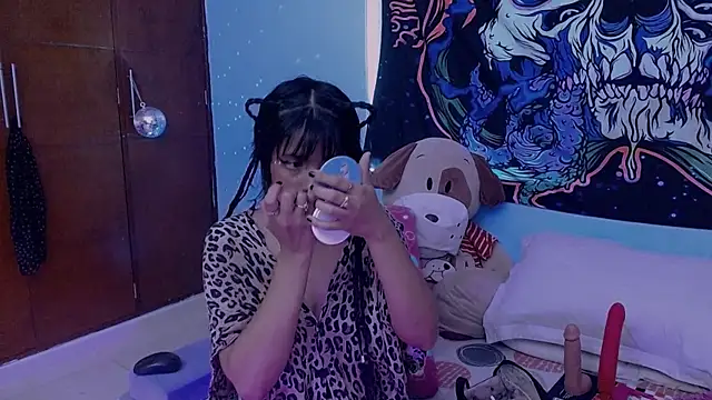 Mattilda 18 online show from 09.18.25