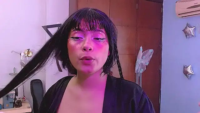 Mattilda 18 online show from 11.27.25