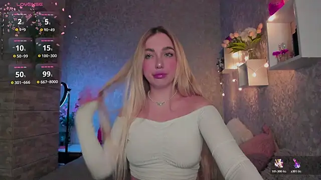 Snapshot of Mika_Rayy chatting on 11.19.25 Mika Rayy online show from 11.19.25