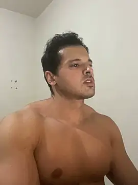 Snapshot of Lucasfit24 chatting on 02.04.25 Lucasfit24 online show from 02.04.25