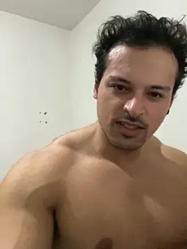 Snapshot of Lucasfit24 chatting on 02.19.25 Lucasfit24 online show from 02.19.25