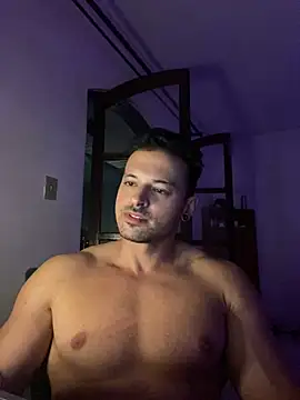 Snapshot of Lucasfit24 chatting on 03.08.25 Lucasfit24 online show from 03.08.25