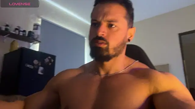 Snapshot of Lucasfit24 chatting on 01.14.26 Lucasfit24 online show from 01.14.26