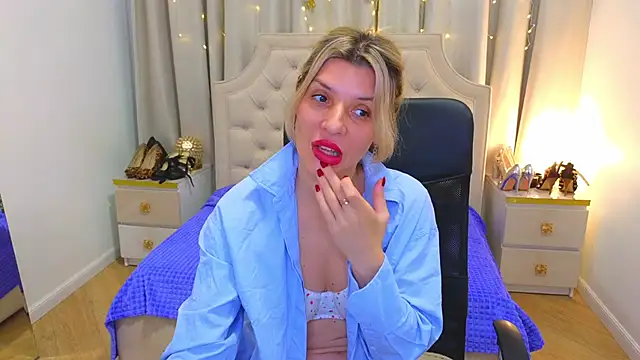 M I A M I A online show from 01.21.25