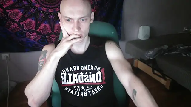 Snapshot of johnny_positive chatting on 09.21.25 johnny positive online show from 09.21.25