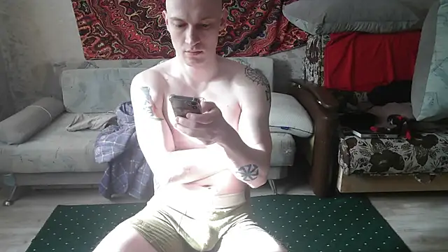 Snapshot of johnny_positive chatting on 05.15.26 johnny positive online show from 05.15.26