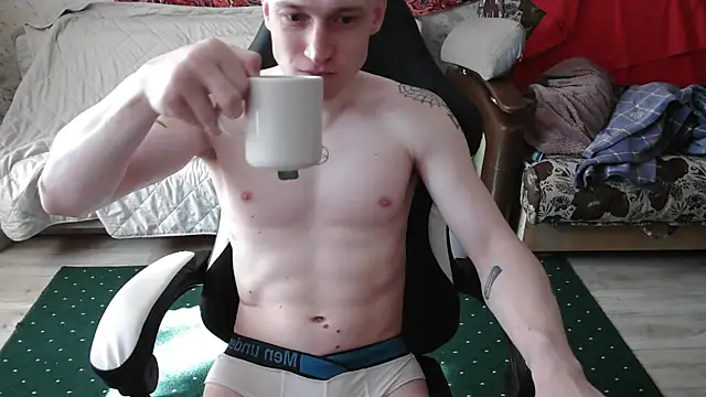 Snapshot of johnny_positive chatting on 06.14.26 johnny positive online show from 06.14.26