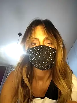 Snapshot of Akemi_rossi chatting on 09.25.25 Akemi rossi online show from 09.25.25