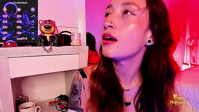 coral jonesss online show from 10.13.25