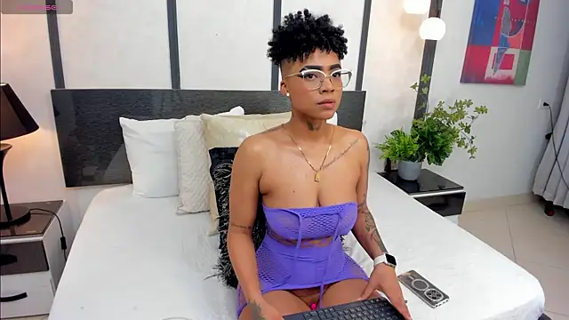 Snapshot of LuciaWallace chatting on 01.08.26 LuciaWallace online show from 01.08.26