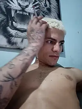 Snapshot of dany_hardy chatting on 09.29.25 dany hardy online show from 09.29.25