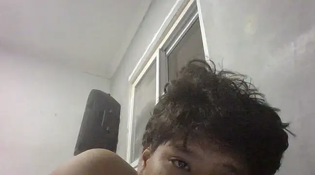 Snapshot of it0z_klk chatting on 02.04.25 it0z klk online show from 02.04.25