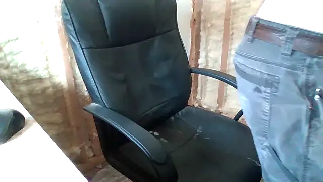 Snapshot of therealjj3333 chatting on 11.29.25 therealjj3333 online show from 11.29.25