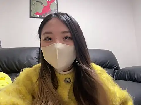 Snapshot of yazawa_oO chatting on 02.05.25 yazawa oO online show from 02.05.25