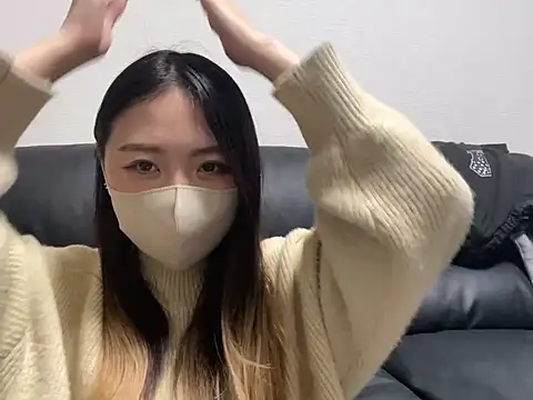 Snapshot of yazawa_oO chatting on 03.05.25 yazawa oO online show from 03.05.25