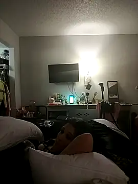 AQuickPhyx online show from 02.23.25