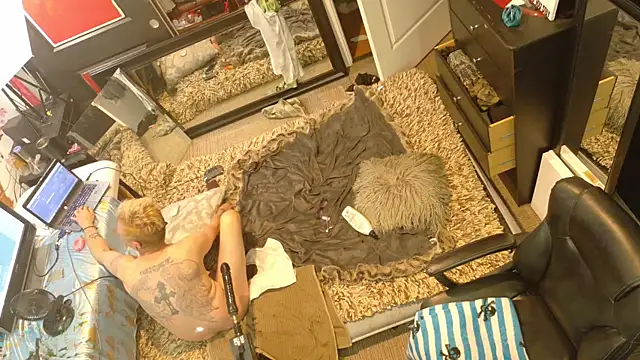 AQuickPhyx online show from 03.16.26