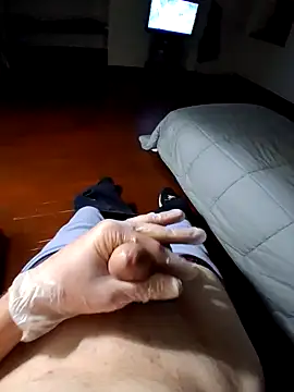 Snapshot of William1941 chatting on 12.04.25 William1941 online show from 12.04.25