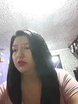 Snapshot of Melyy_Edii chatting on 02.19.25 Melyy Edii online show from 02.19.25