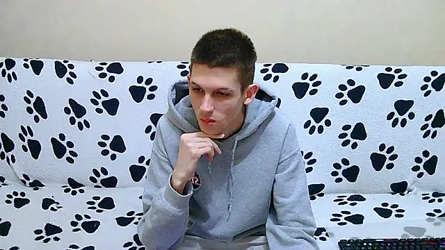 Lester Broo online show from 04.30.26