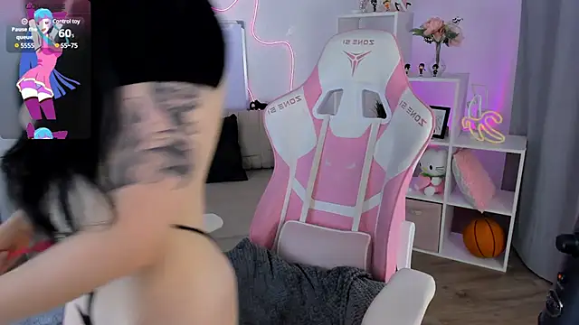 JessicaAddams online show from 01.23.25