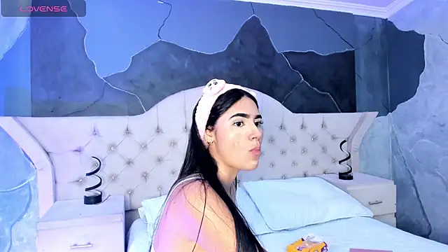 BellaaStorm online show from 09.10.25