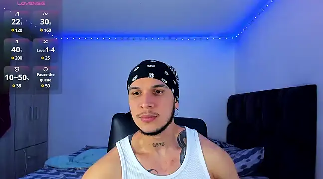 Snapshot of austinoficial chatting on 01.21.25 austinoficial online show from 01.21.25