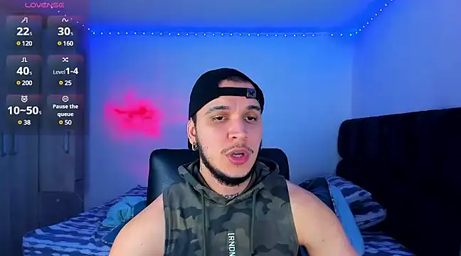 Snapshot of austinoficial chatting on 01.23.25 austinoficial online show from 01.23.25