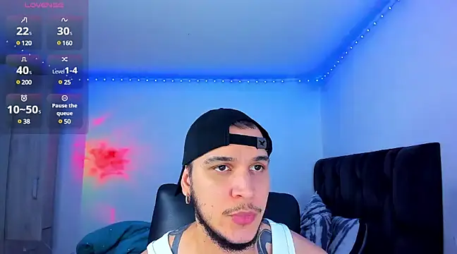 Snapshot of austinoficial chatting on 01.26.25 austinoficial online show from 01.26.25