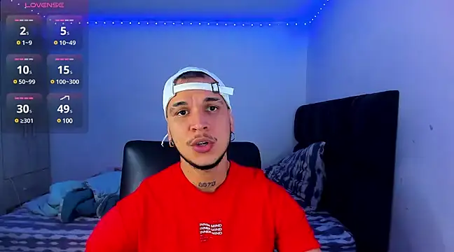 Snapshot of austinoficial chatting on 02.15.25 austinoficial online show from 02.15.25