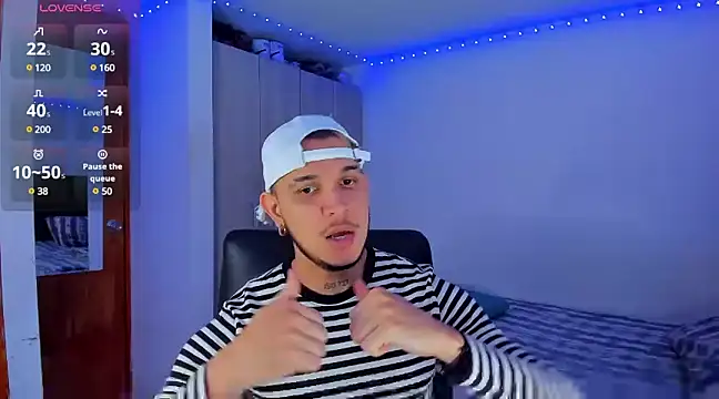 Snapshot of austinoficial chatting on 02.20.25 austinoficial online show from 02.20.25