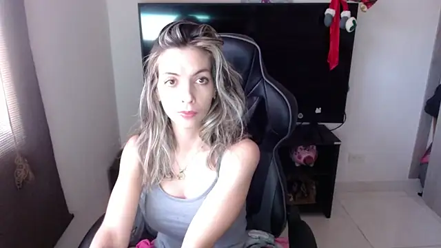 Princezzlove3 online show from 01.20.25