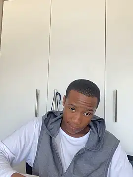 Snapshot of snotLoud chatting on 02.12.25 snotLoud online show from 02.12.25