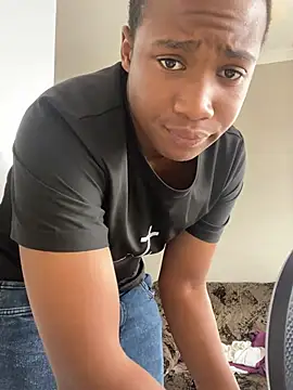 Snapshot of snotLoud chatting on 02.17.25 snotLoud online show from 02.17.25