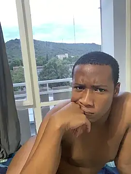 Snapshot of snotLoud chatting on 03.07.25 snotLoud online show from 03.07.25