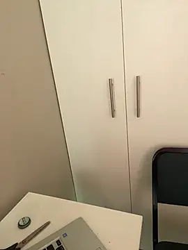 Snapshot of snotLoud chatting on 03.17.25 snotLoud online show from 03.17.25