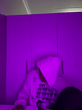 Snapshot of snotLoud chatting on 03.18.25 snotLoud online show from 03.18.25