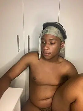 Snapshot of snotLoud chatting on 03.21.25 snotLoud online show from 03.21.25