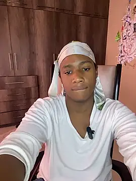 Snapshot of snotLoud chatting on 01.10.26 snotLoud online show from 01.10.26