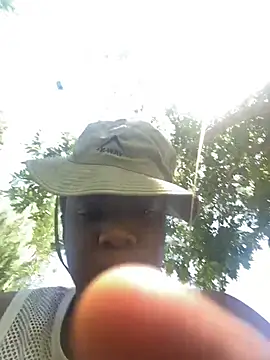 Snapshot of snotLoud chatting on 01.14.26 snotLoud online show from 01.14.26