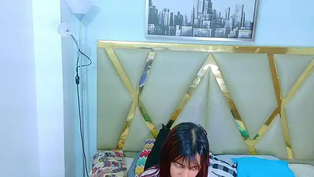 Snapshot of hot-littlechill chatting on 10.23.25 hot-littlechill online show from 10.23.25