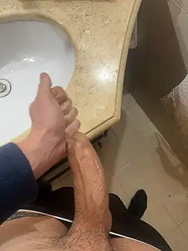 Snapshot of Vincenzosjabcbj chatting on 01.11.25 Vincenzosjabcbj online show from 01.11.25