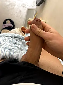 Snapshot of Vincenzosjabcbj chatting on 10.14.25 Vincenzosjabcbj online show from 10.14.25